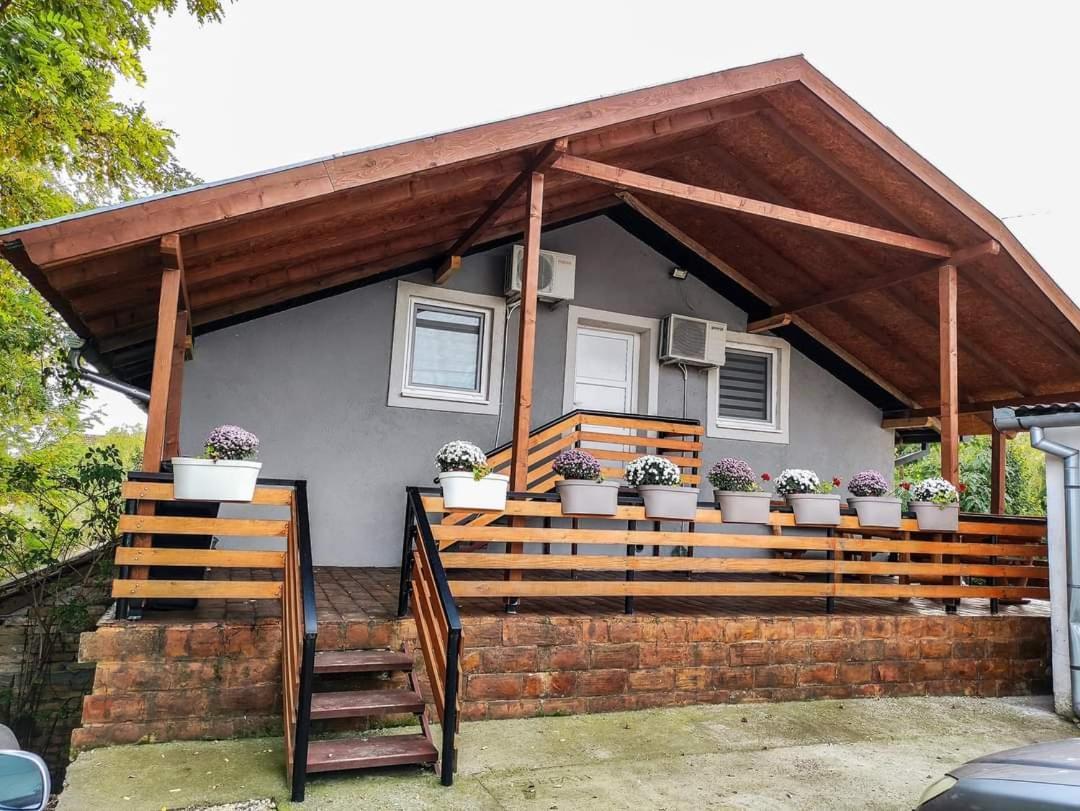 Ferienwohnung S. A. L. Prenociste Zrenjanin Exterior foto